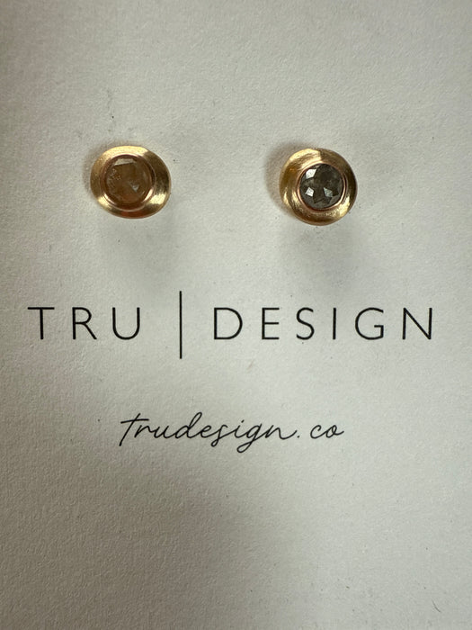 icy charco studs