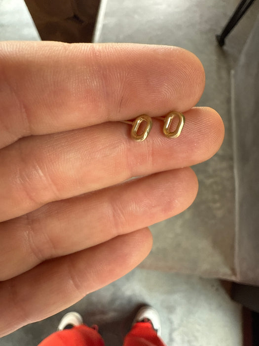 theta earring