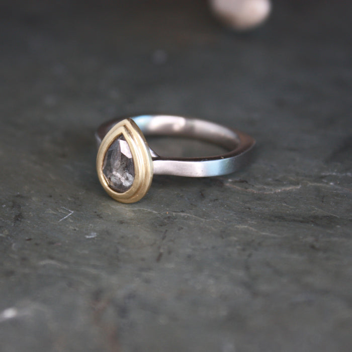 deco pear solitaire