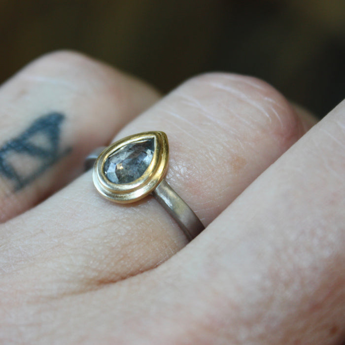 deco pear solitaire