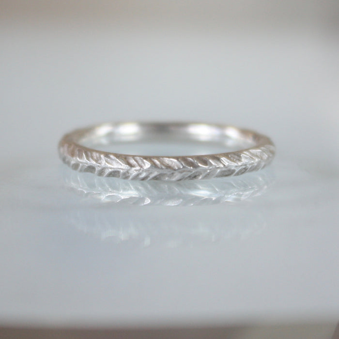 plumes ring